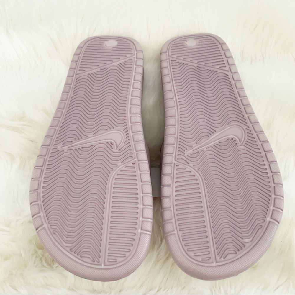 NIKE Slides Mauve Silver Slippers Shoes NWT - Picture 3 of 4